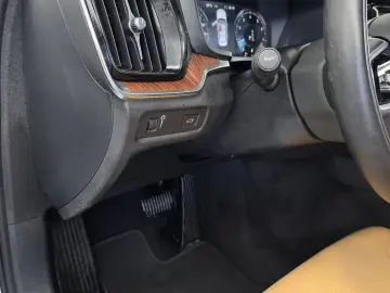 2021 Volvo S60 с пробегом 34 705 км
