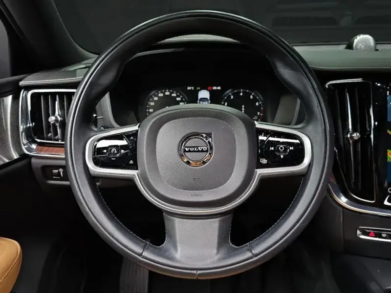 2020 Volvo S60 с пробегом 43 637 км