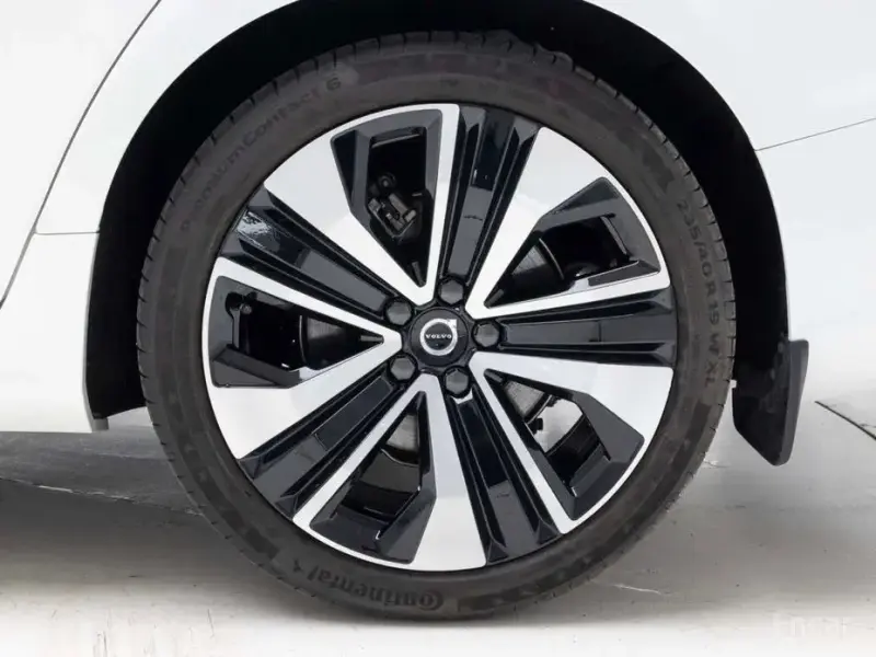 2024 Volvo S60 с пробегом 10 198 км
