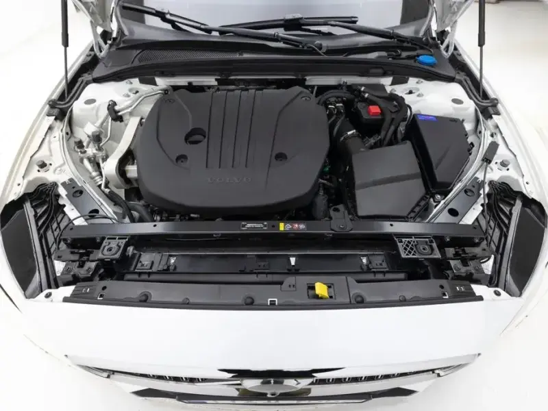 2024 Volvo S60 с пробегом 10 198 км