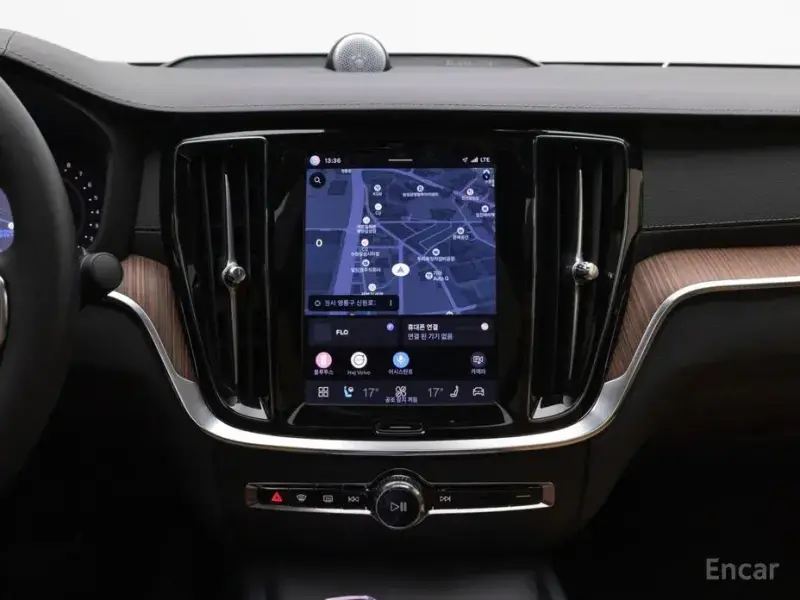 2024 Volvo S60 с пробегом 10 198 км