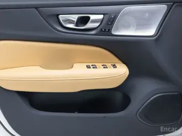 2024 Volvo S60 с пробегом 10 198 км
