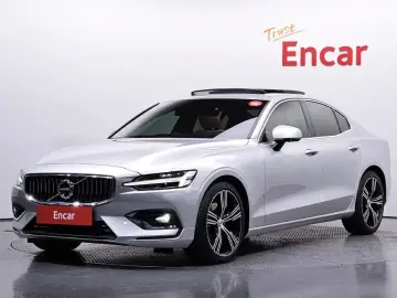 2021 Volvo S60 с пробегом 16 674 км