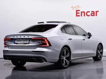 2021 Volvo S60 с пробегом 16 674 км