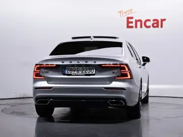 2021 Volvo S60 с пробегом 16 674 км