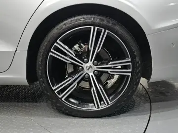 2021 Volvo S60 с пробегом 16 674 км