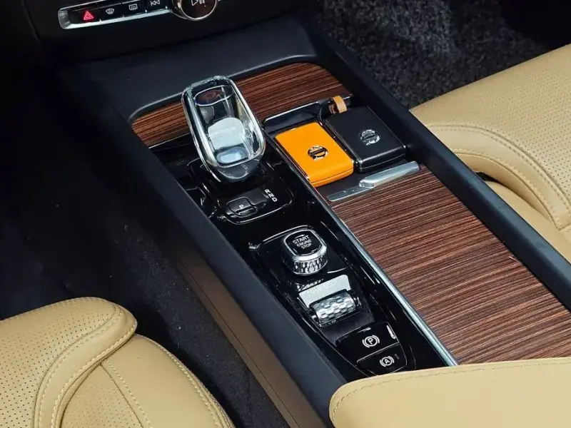 2021 Volvo S60 с пробегом 16 674 км