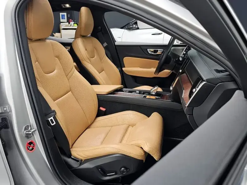 2021 Volvo S60 с пробегом 16 674 км