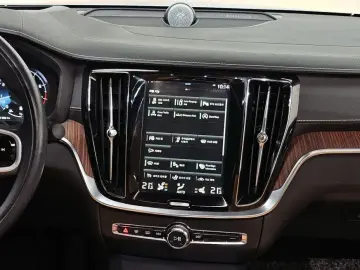 2021 Volvo S60 с пробегом 16 674 км