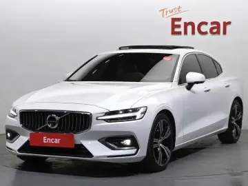 2021 Volvo S60 с пробегом 81 088 км