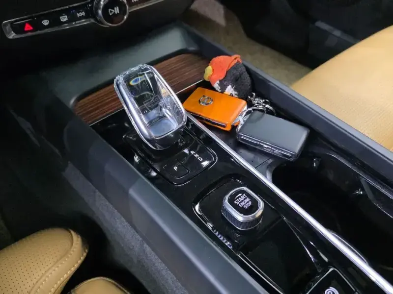 2021 Volvo S60 с пробегом 81 088 км