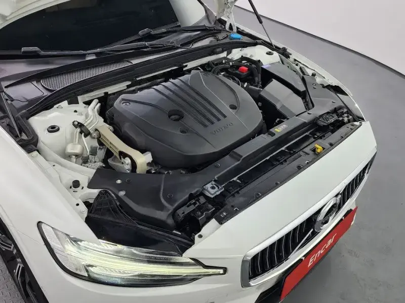 2021 Volvo S60 с пробегом 73 808 км