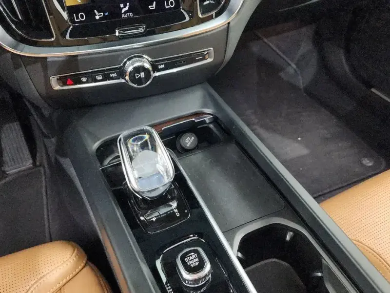 2021 Volvo S60 с пробегом 73 808 км