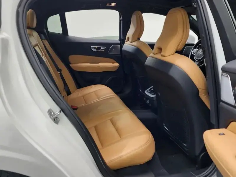 2021 Volvo S60 с пробегом 73 808 км