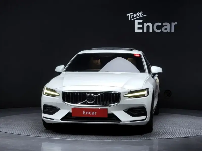 2019 Volvo S60 с пробегом 45 961 км