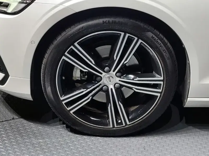 2019 Volvo S60 с пробегом 45 961 км