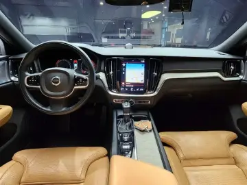2019 Volvo S60 с пробегом 45 961 км