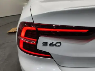 2021 Volvo S60 с пробегом 73 808 км