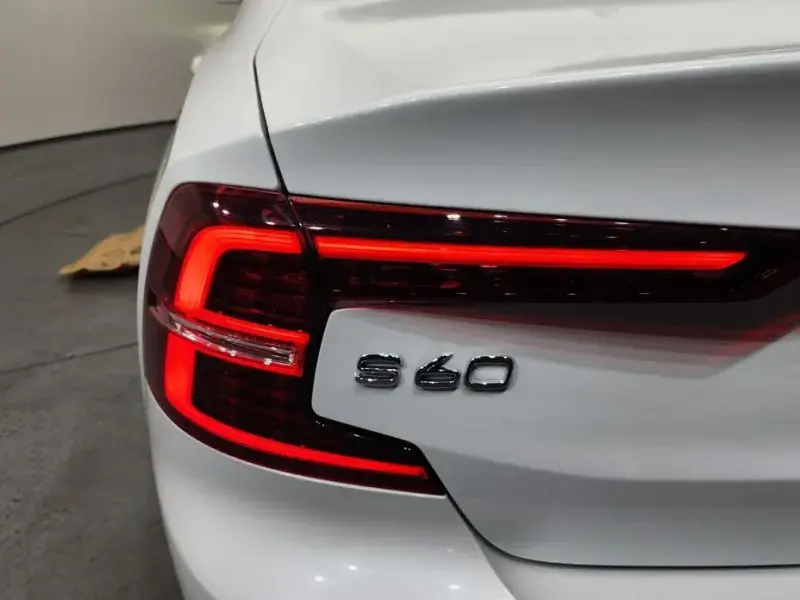 2021 Volvo S60 с пробегом 73 808 км