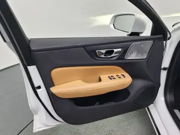 2021 Volvo S60 с пробегом 73 808 км
