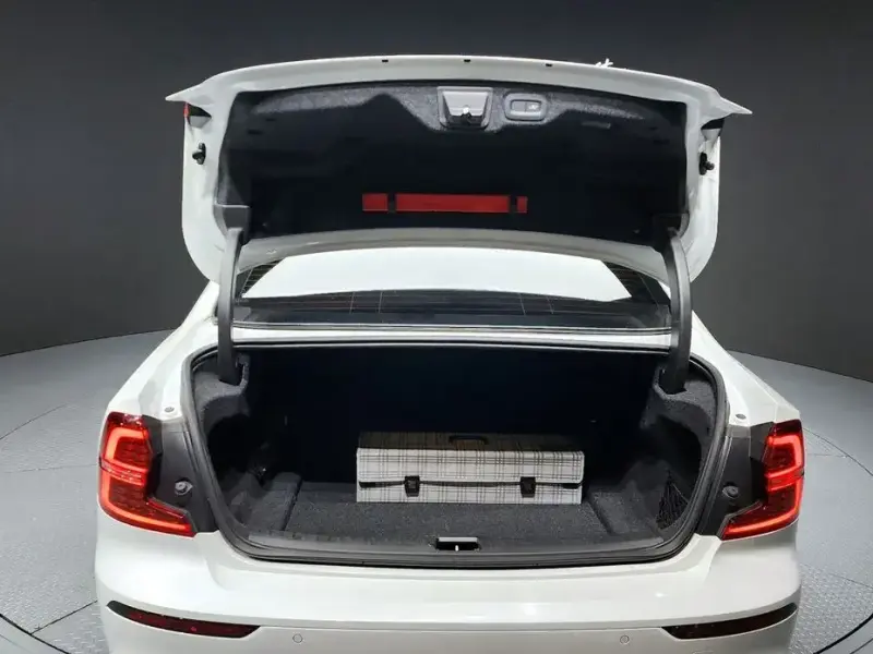 2019 Volvo S60 с пробегом 45 961 км