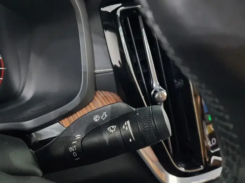2021 Volvo S60 с пробегом 73 808 км