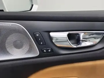 2021 Volvo S60 с пробегом 73 808 км
