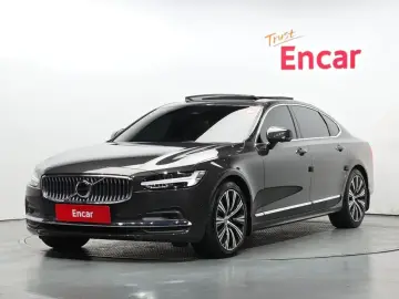 2022 Volvo S90 с пробегом 48 755 км