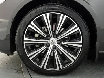 2022 Volvo S90 с пробегом 48 755 км
