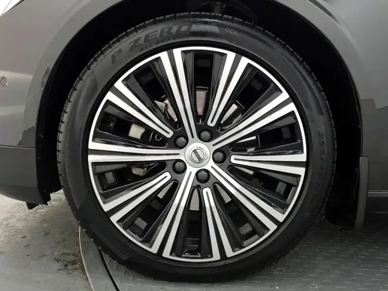 2022 Volvo S90 с пробегом 48 755 км