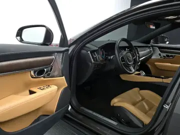 2022 Volvo S90 с пробегом 48 755 км