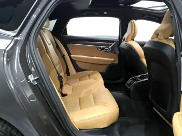 2022 Volvo S90 с пробегом 48 755 км