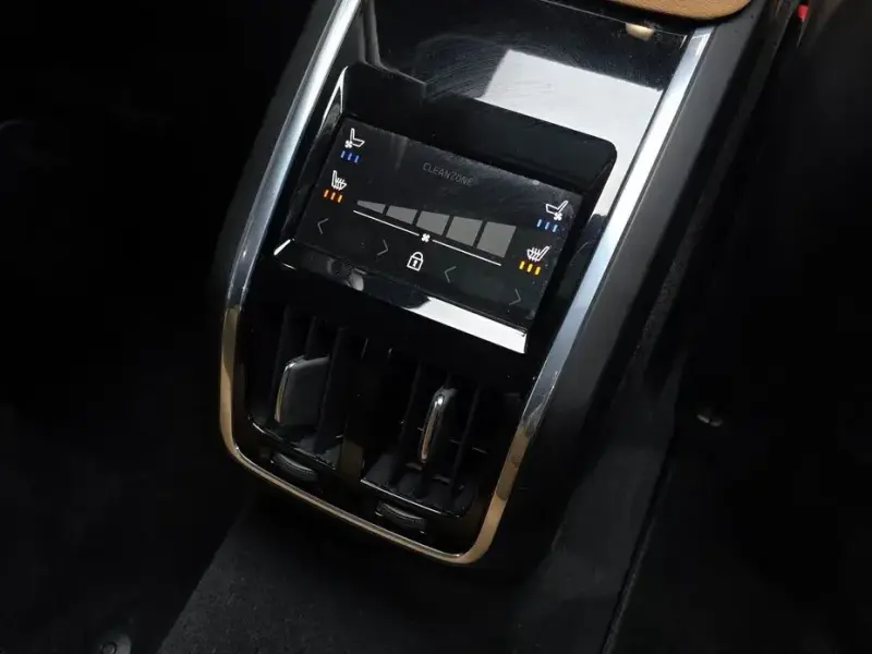 2022 Volvo S90 с пробегом 48 755 км