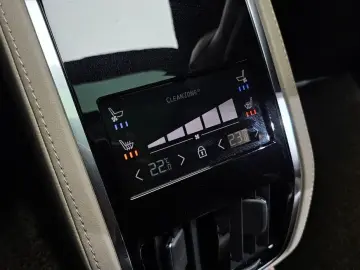 2025 Volvo S90 с пробегом 985 км