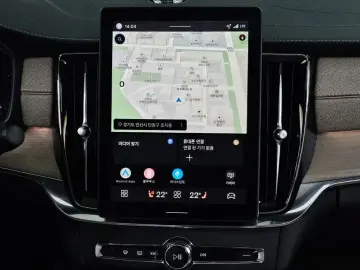 2025 Volvo S90 с пробегом 985 км