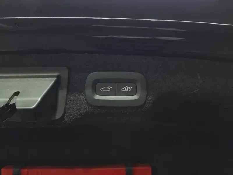 2023 Volvo S90 с пробегом 130 370 км