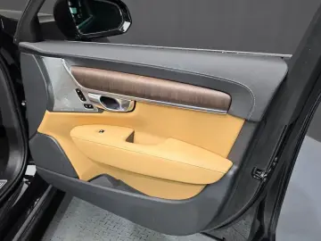 2023 Volvo S90 с пробегом 130 370 км