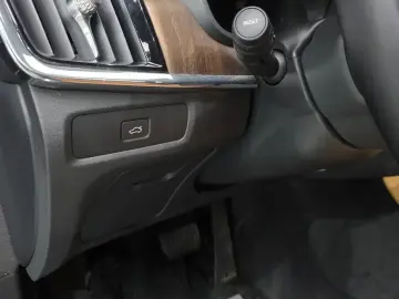 2023 Volvo S90 с пробегом 130 370 км