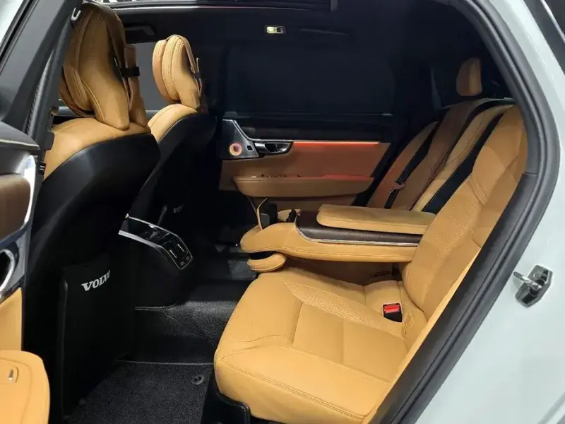 2021 Volvo S90 с пробегом 94 256 км
