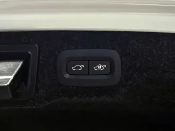 2021 Volvo S90 с пробегом 94 256 км