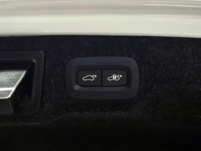 2021 Volvo S90 с пробегом 94 256 км