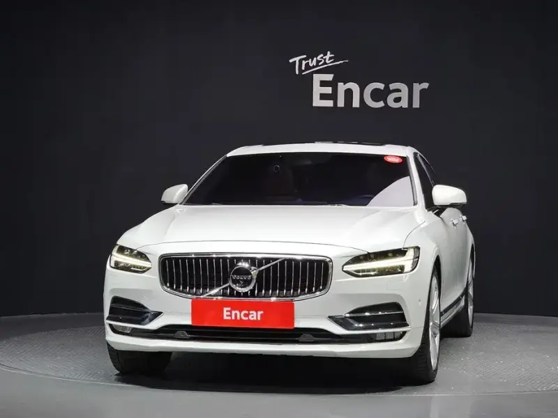2017 Volvo S90 с пробегом 206 537 км