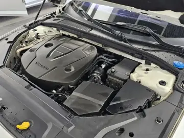 2017 Volvo S90 с пробегом 206 537 км