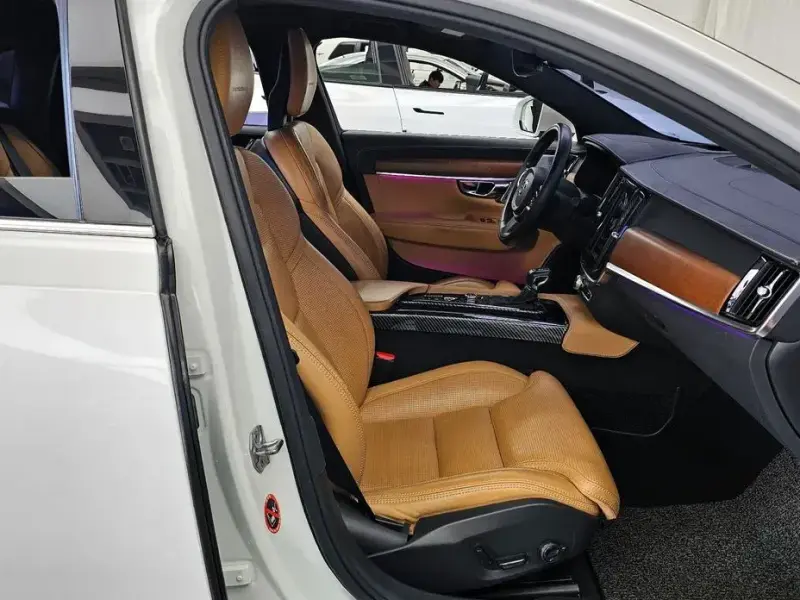 2017 Volvo S90 с пробегом 206 537 км