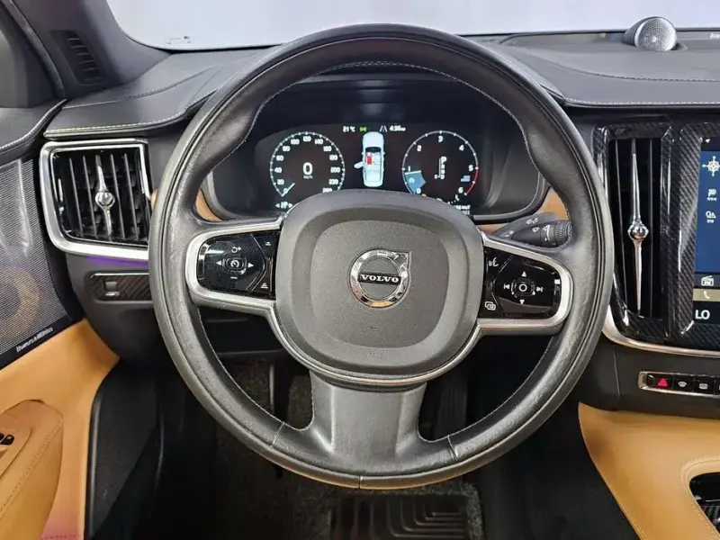 2017 Volvo S90 с пробегом 206 537 км
