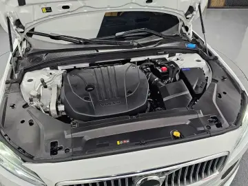 2023 Volvo S90 с пробегом 71 907 км