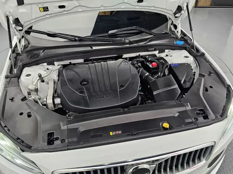 2023 Volvo S90 с пробегом 71 907 км