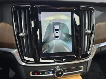 2023 Volvo S90 с пробегом 71 907 км