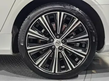 2023 Volvo S90 с пробегом 71 907 км