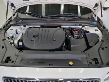 2021 Volvo S90 с пробегом 18 000 км